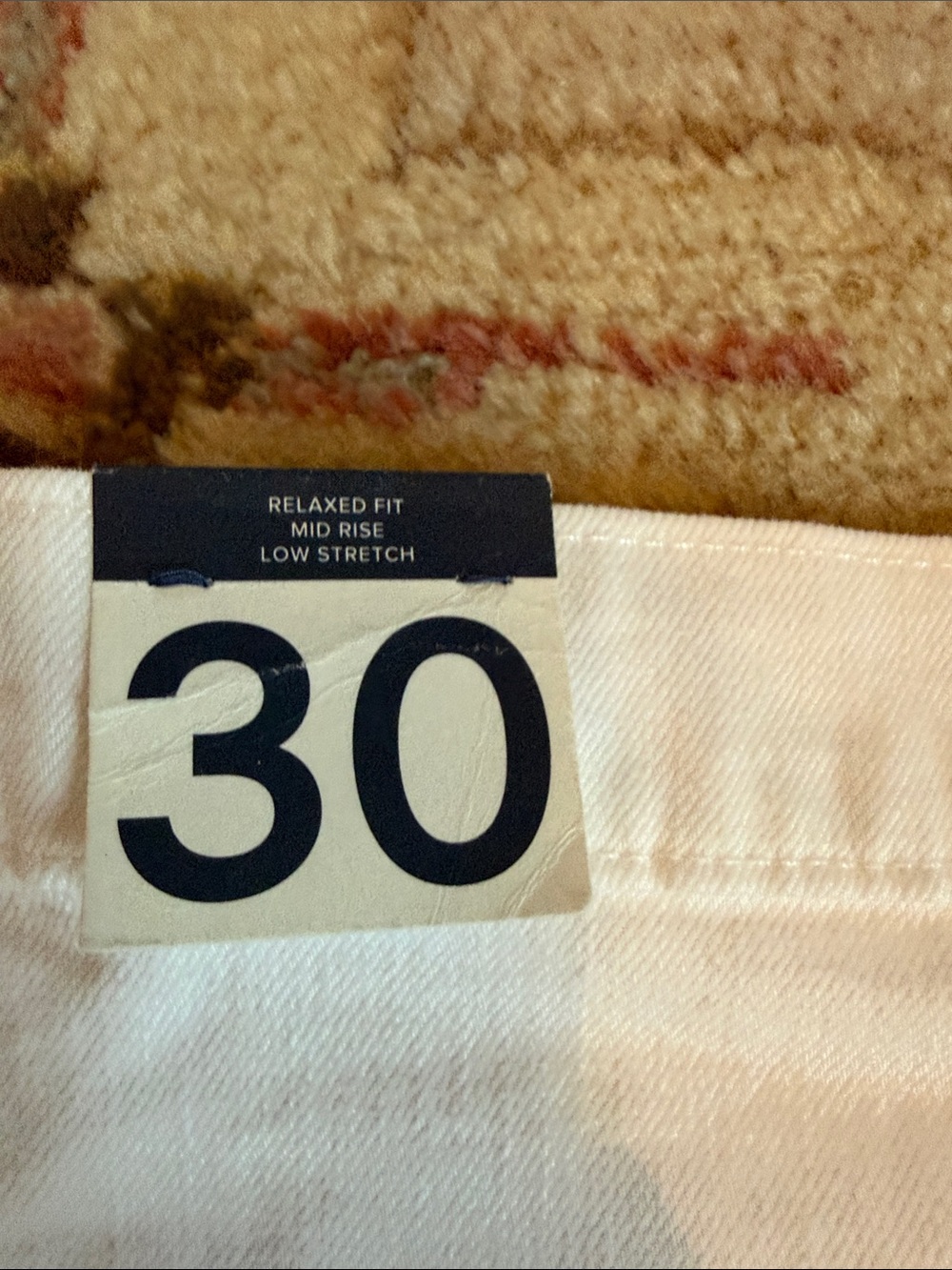 Gap Women's White Rolled-Hem Denim Shorts - Picture 3 of 4